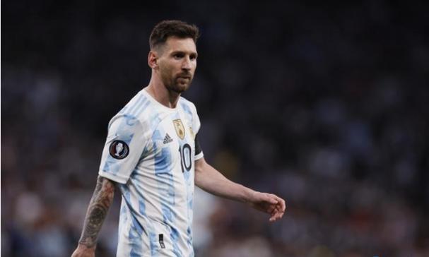 世体：巴萨即将第三次为弗里克红牌上诉，请求仲裁法庭解决